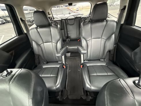 Certified 2024 Subaru Ascent Touring w/ Popular Package #2 image 19