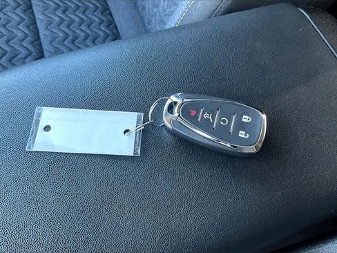 Used 2022 Chevrolet Equinox LT image 33