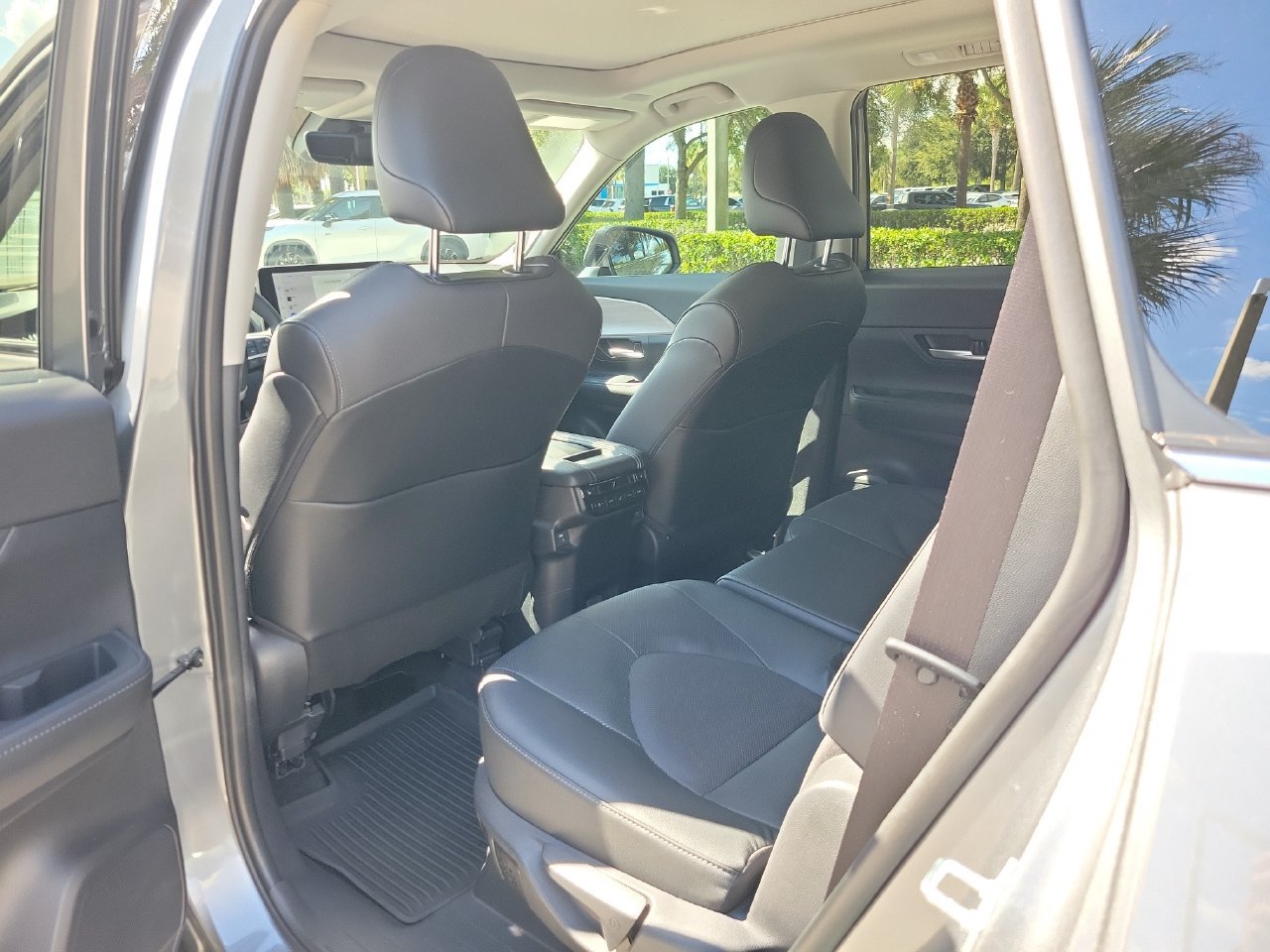 Used 2026 Toyota Grand Highlander FWD image 10