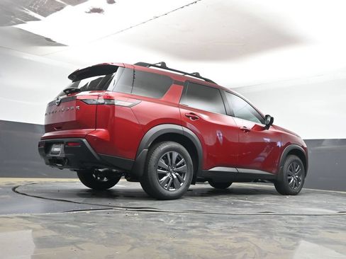 New 2026 Nissan Pathfinder SV w/ SV Premium Package FWD image 31