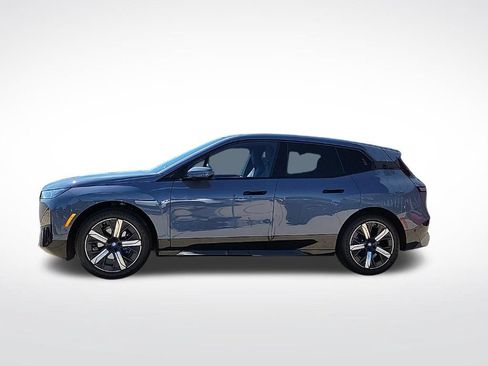 Used 2023 BMW iX xDrive50 w/ Sport Package AWD/4WD image 2