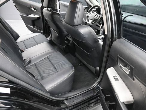 Used 2013 Toyota Camry SE image 22