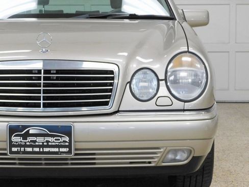 Used 1999 Mercedes-Benz E 320 4MATIC Sedan image 14