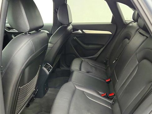 Used 2018 Audi Q3 2.0T Premium Plus w/ Premium Plus Package AWD/4WD image 22