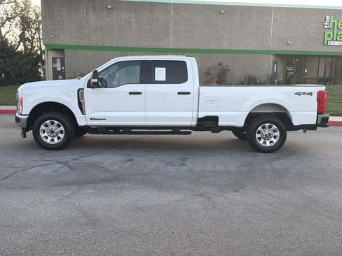 Used 2024 Ford F250 XLT image 7