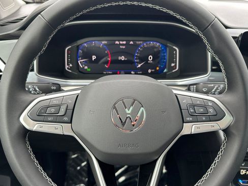 New 2026 Volkswagen Taos SEL image 23