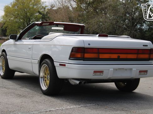 Used 1994 Chrysler LeBaron GTC image 6