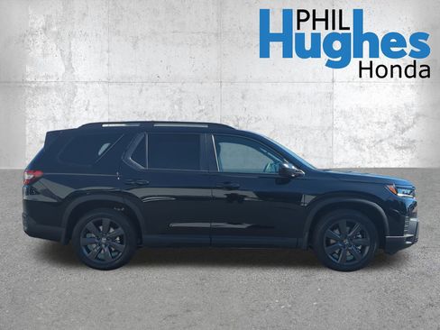 New 2026 Honda Pilot Sport image 2