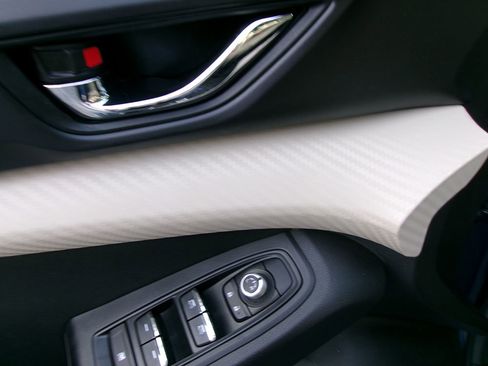 Used 2020 Subaru Ascent Premium w/ Convenience Package image 15