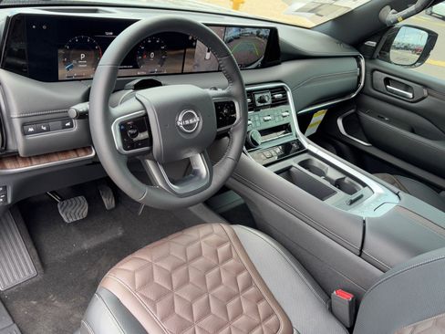 New 2026 Nissan Armada Platinum image 17