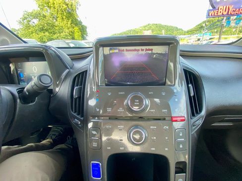 Used 2011 Chevrolet Volt Premium w/ Premium Trim Package FWD image 19