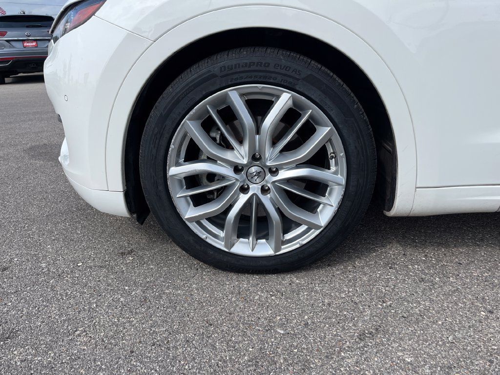 Used 2022 Maserati Levante GT AWD/4WD image 28