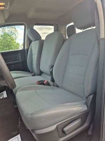 Used 2018 RAM 1500 Express w/ Express Value Package AWD/4WD image 12