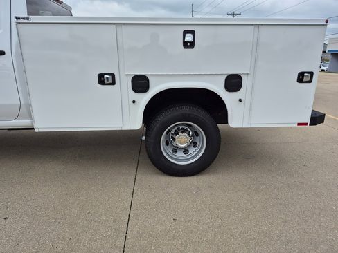 New 2025 Chevrolet Silverado 3500 W/T w/ WT Convenience Package image 6