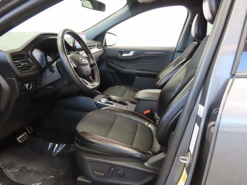 Used 2024 Ford Escape ST-Line image 14