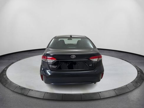 Used 2022 Toyota Corolla LE FWD image 6