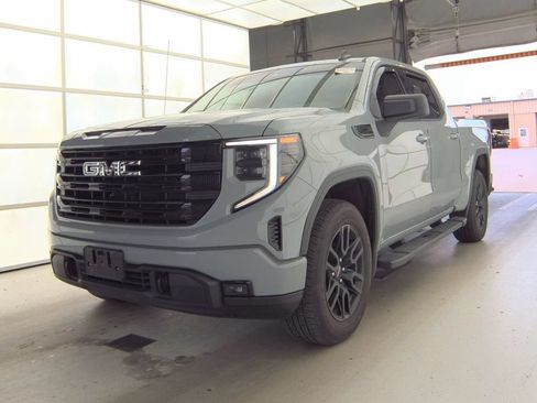 Used 2024 GMC Sierra 1500 Elevation AWD/4WD image 1