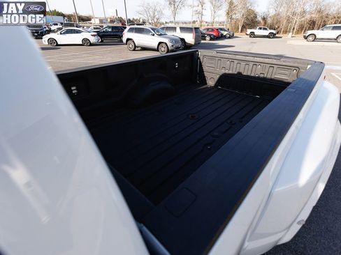 Certified 2025 Ford F450 XLT w/ 360-Degree Camera Package image 16