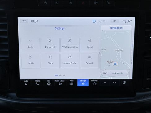 Used 2024 Ford F150 Lariat w/ FX4 Off-Road Package image 32