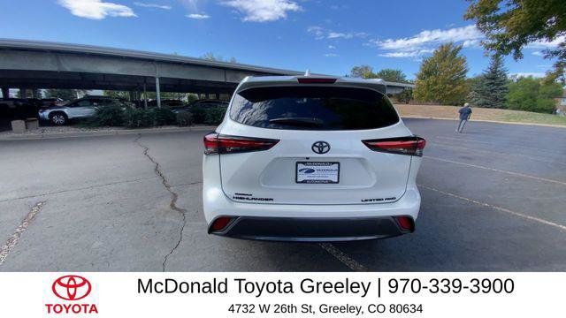 Certified 2025 Toyota Highlander Limited AWD/4WD image 6