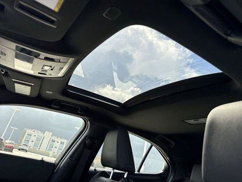 Certified 2024 Lexus UX 250h FWD image 22