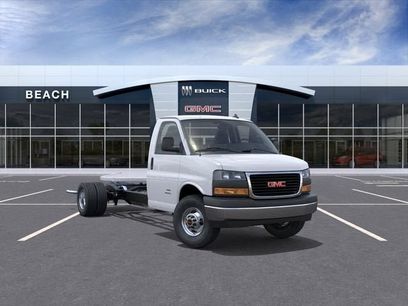 New 2026 GMC Savana 4500 w/ Power Convenience Package