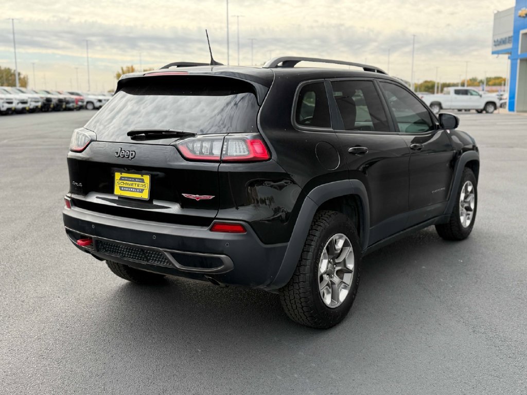 Used 2019 Jeep Cherokee Trailhawk w/ Cold Weather Group AWD/4WD image 7