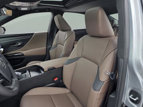 New 2025 Lexus ES 350 w/ Premium Package image 11