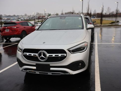 Used 2021 Mercedes-Benz GLA 250 4MATIC image 2