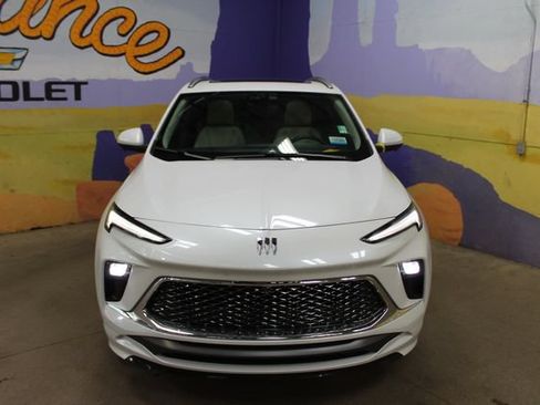 Used 2024 Buick Encore GX Avenir w/ Avenir Technology Package AWD/4WD image 3