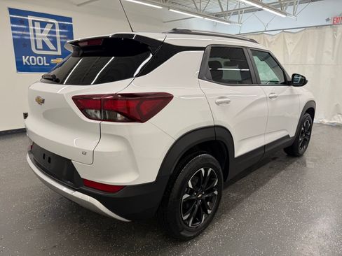 Used 2023 Chevrolet TrailBlazer LT w/ Convenience Package image 2