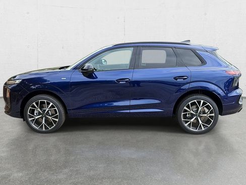 New 2026 Audi Q3 quattro 2.0T AWD/4WD image 8