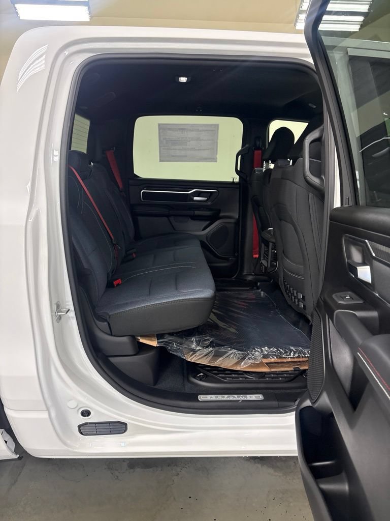 New 2026 RAM 1500 Big Horn AWD/4WD image 30