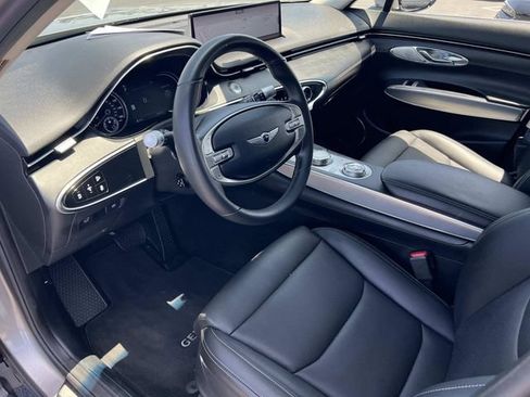 Used 2023 Genesis GV70 2.5T w/ Select Package AWD/4WD image 5