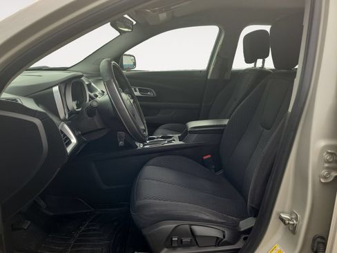 Used 2013 Chevrolet Equinox LS FWD image 9