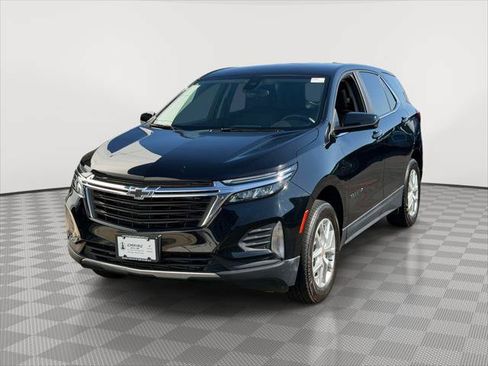 Used 2024 Chevrolet Equinox LT AWD/4WD image 3