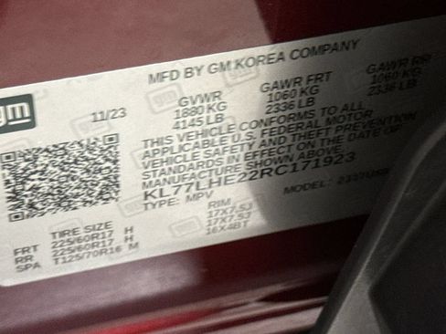 Used 2024 Chevrolet Trax LT FWD image 27