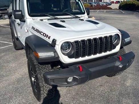 Used 2024 Jeep Wrangler Rubicon w/ Safety Group image 5