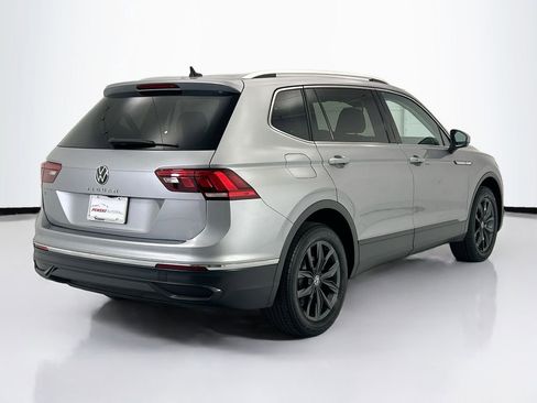 Used 2023 Volkswagen Tiguan SE FWD image 5