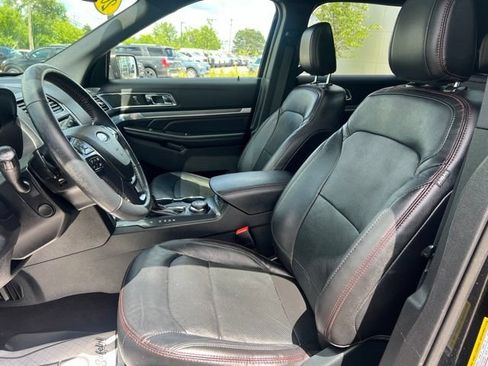 Used 2018 Ford Explorer Sport w/ Equipment Group 401A AWD/4WD image 24