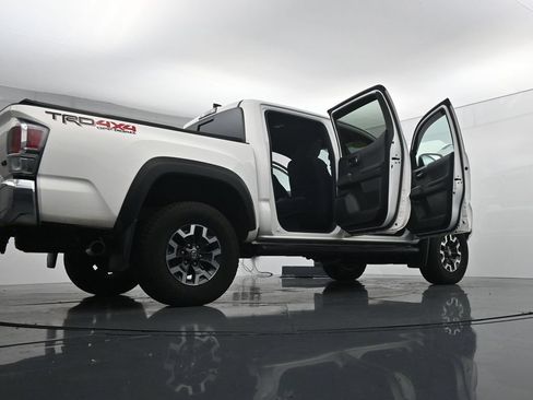 Used 2023 Toyota Tacoma TRD Off-Road AWD/4WD image 43