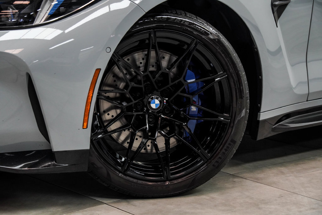 Used 2025 BMW M4 Competition RWD image 5