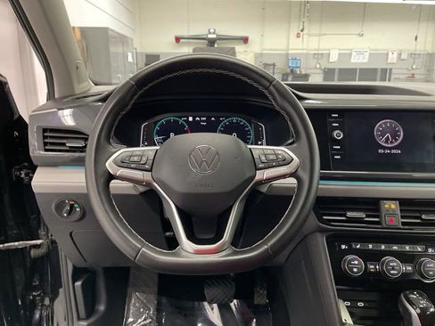Certified 2023 Volkswagen Taos SEL AWD/4WD image 15