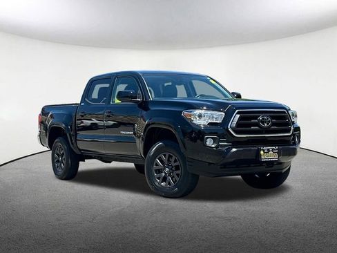 Used 2023 Toyota Tacoma SR5 AWD/4WD image 2