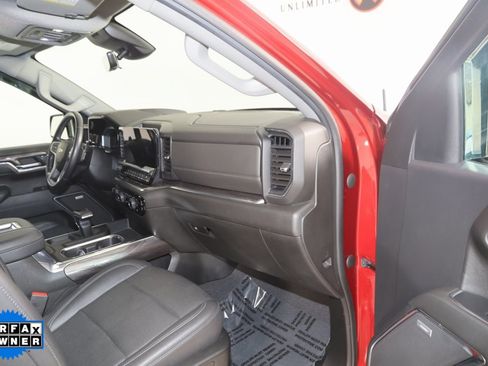 Used 2022 Chevrolet Silverado 1500 LTZ w/ LTZ Premium Package image 45