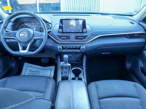 Used 2023 Nissan Altima 2.5 SV image 6