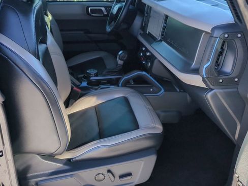 Certified 2024 Ford Bronco Wildtrak image 22