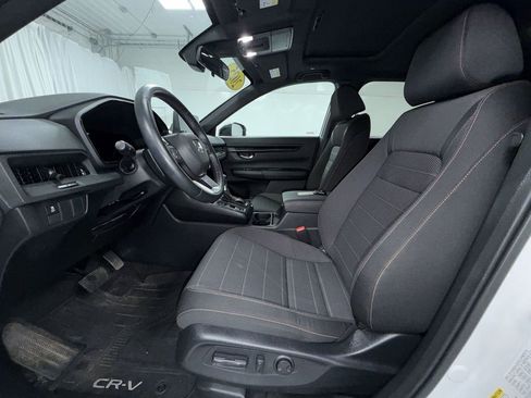 Used 2025 Honda CR-V Sport image 12