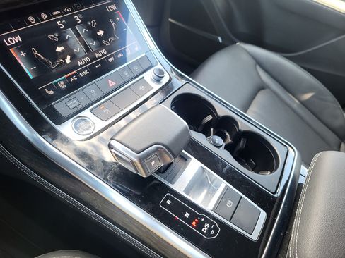 Used 2025 Audi Q7 3.0T Premium Plus w/ Premium Plus Package AWD/4WD image 18