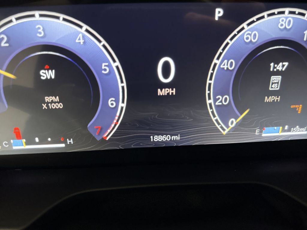 Used 2025 Jeep Grand Cherokee Summit AWD/4WD image 12